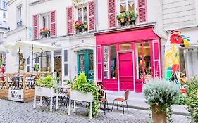 Amelie Poulain Studio In Heart Of Montmartre