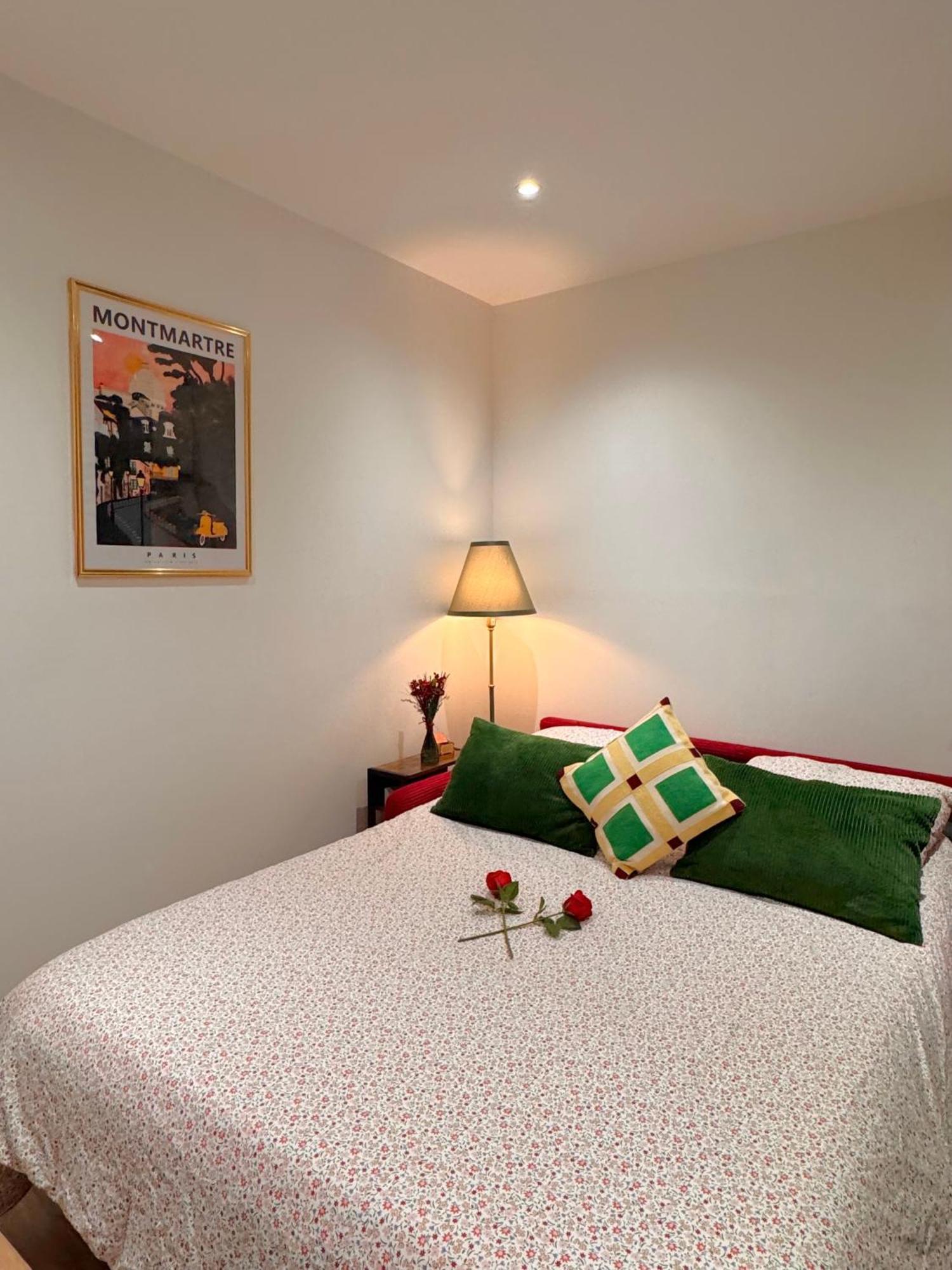 Amelie Poulain Studio In Heart Of Montmartre Paris Extérieur photo